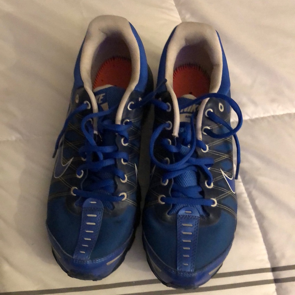 Men’s Nike sneakers